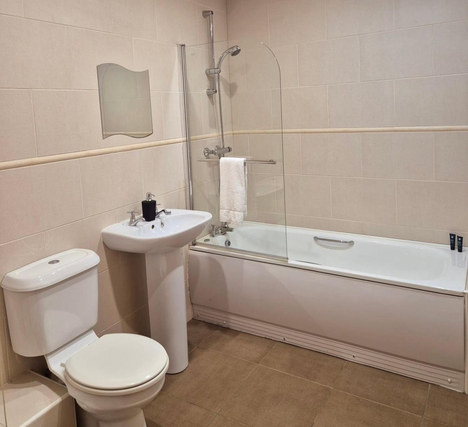 Port House Letterkenny Wild Atlantic Apartments المظهر الخارجي الصورة