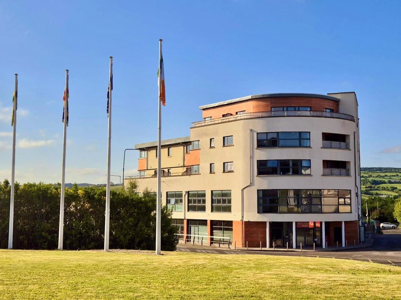 Port House Letterkenny Wild Atlantic Apartments المظهر الخارجي الصورة